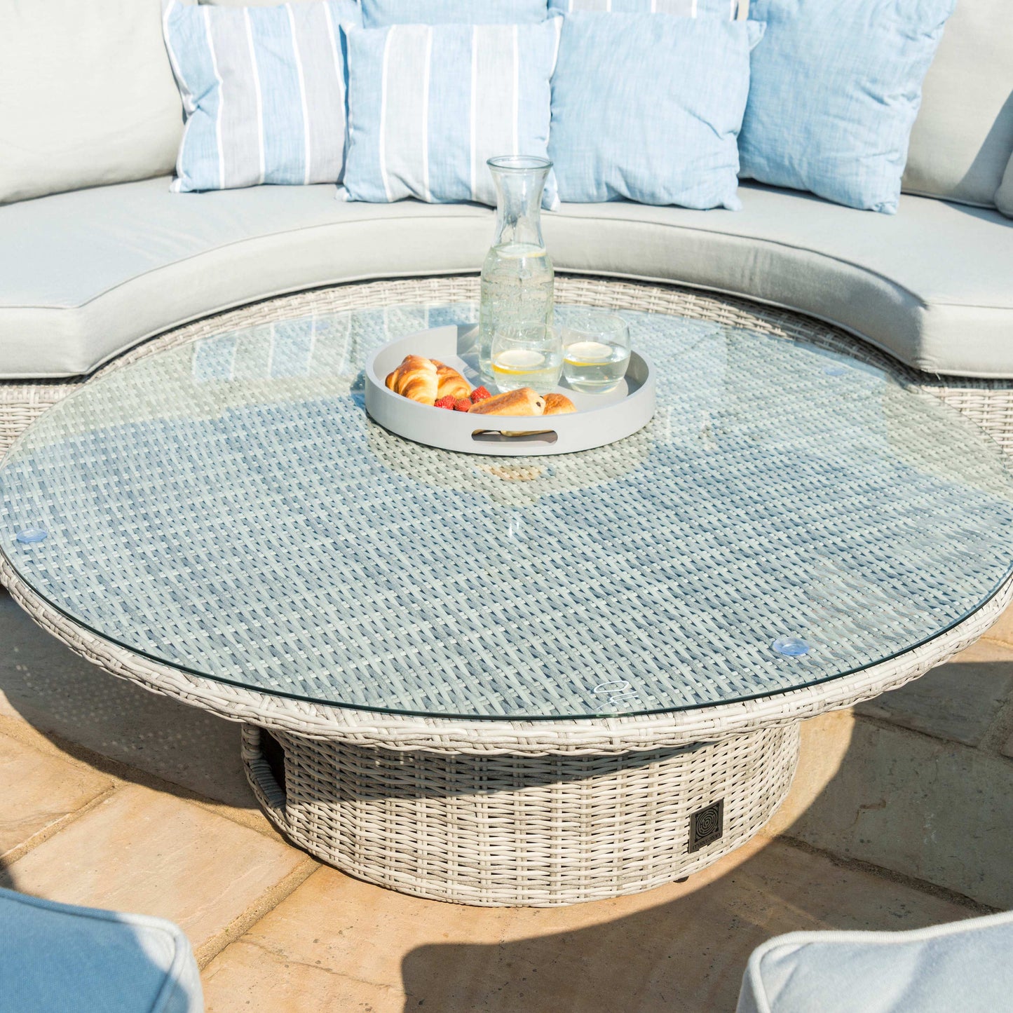 Oxford Rattan Lifestyle Suite - With Rising Table